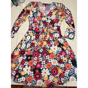 Maggy London Floral Faux Wrap Dress Size 6 Fit & Flare